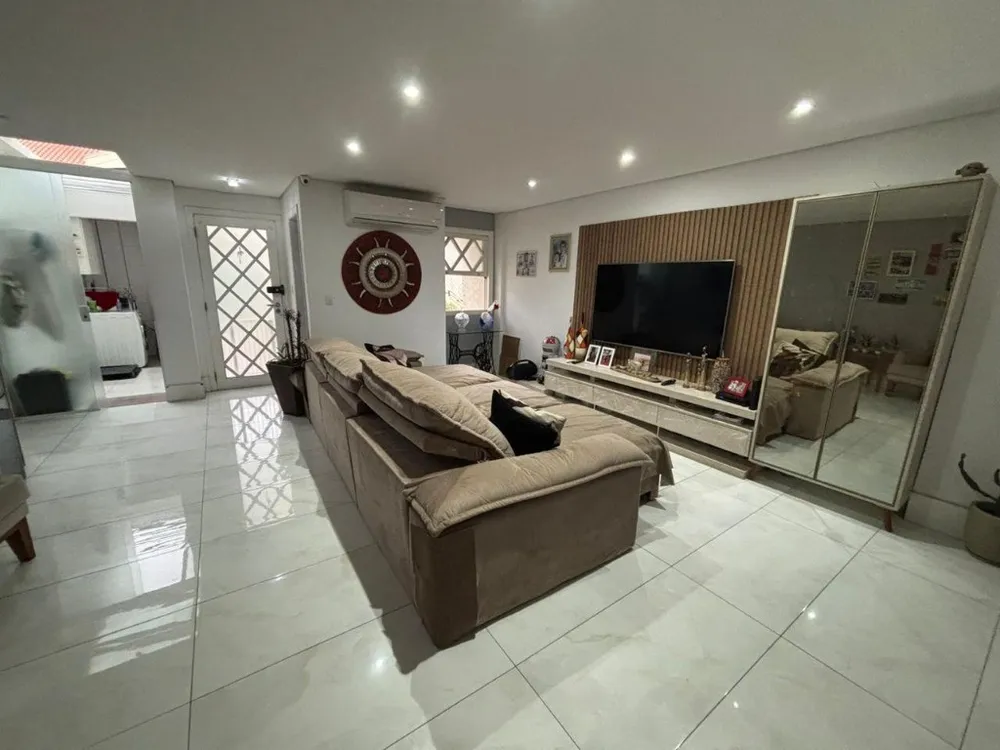 Casa, 4 quartos, 250 m² - Foto 2