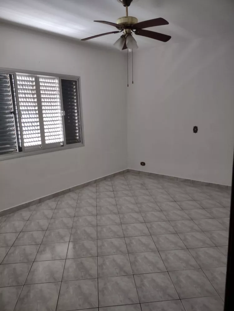 Casa à venda com 2 quartos, 115m² - Foto 4