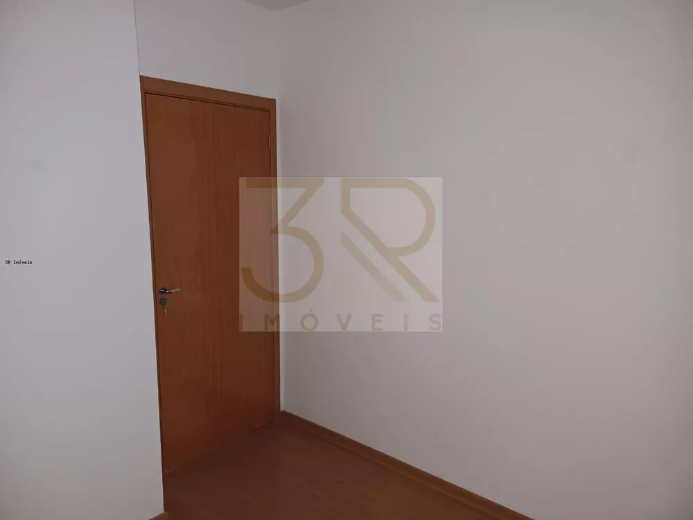 Apartamento à venda com 2 quartos, 41m² - Foto 2