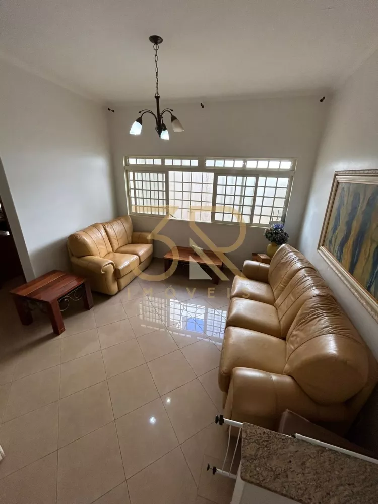 Sobrado, 3 quartos, 296 m² - Foto 1