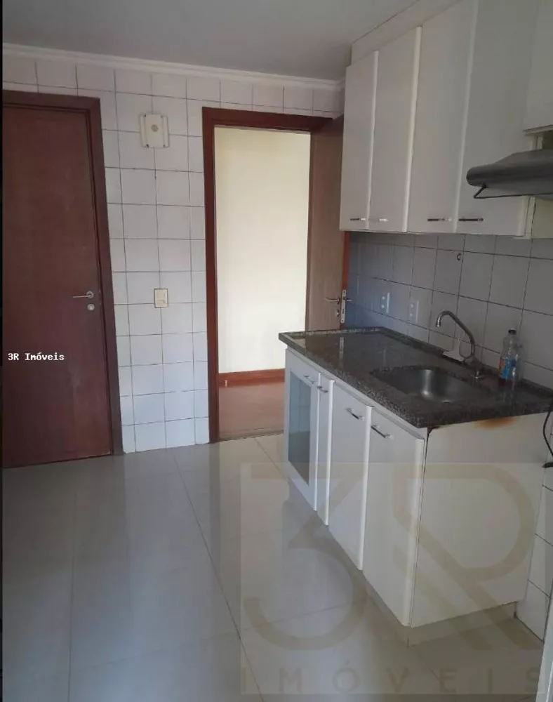 Apartamento à venda com 3 quartos, 122m² - Foto 3