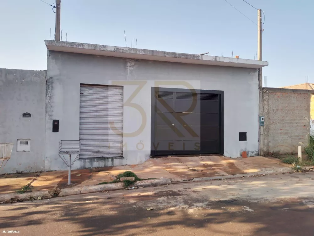 Casa à venda com 2 quartos, 160m² - Foto 3