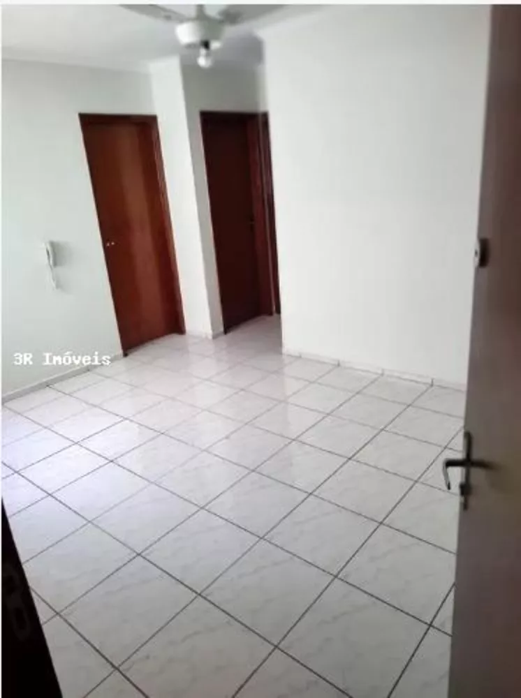 Apartamento à venda com 2 quartos, 65m² - Foto 1