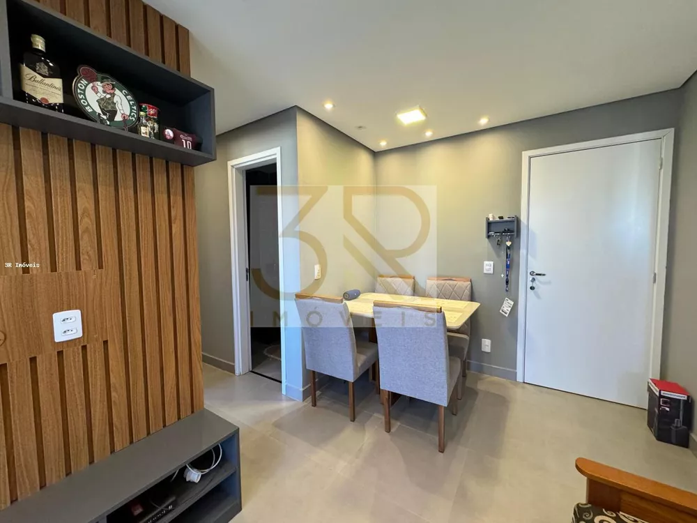 Apartamento à venda com 2 quartos, 45m² - Foto 3