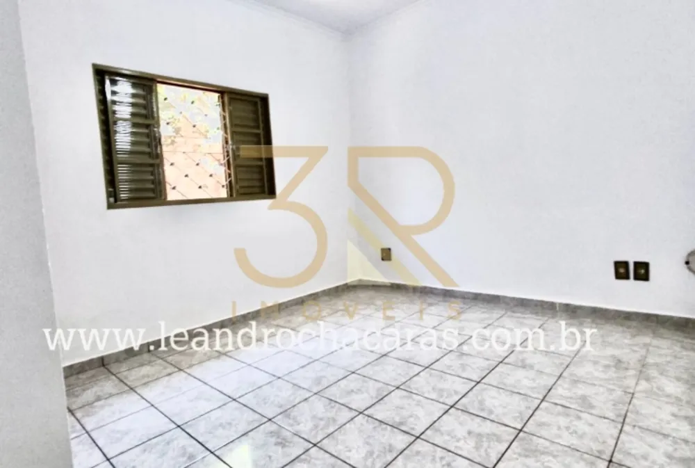 Chácara, 3 quartos, 1382 m² - Foto 9
