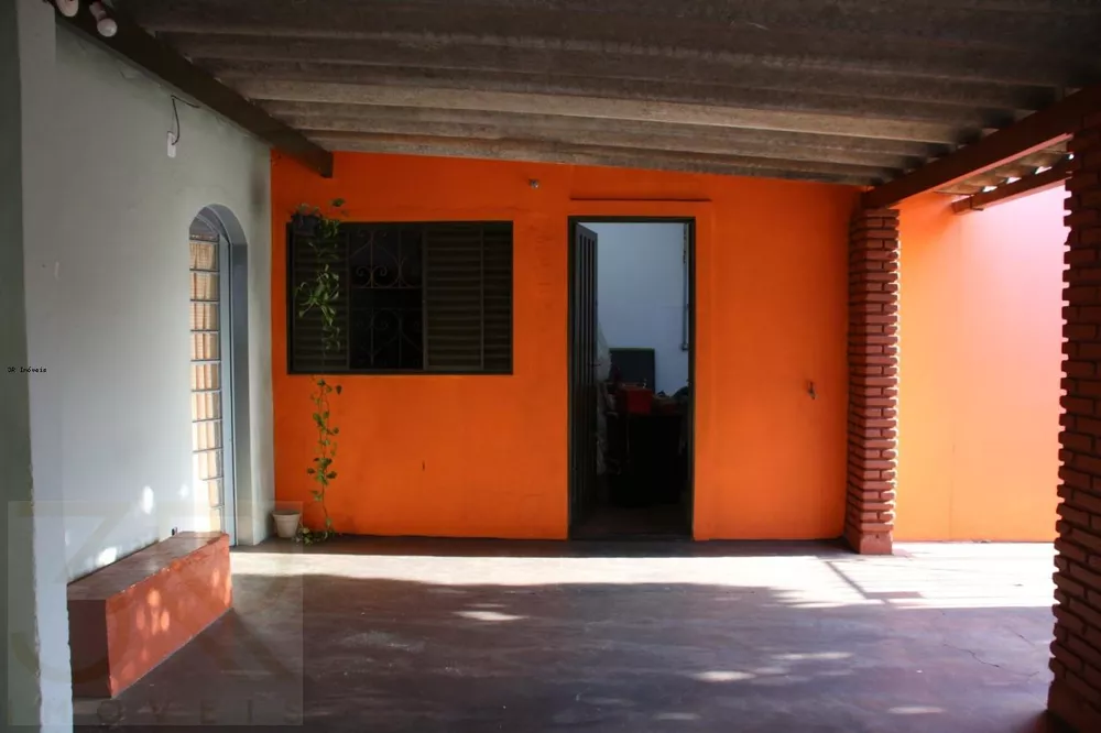 Casa à venda com 3 quartos, 200m² - Foto 4