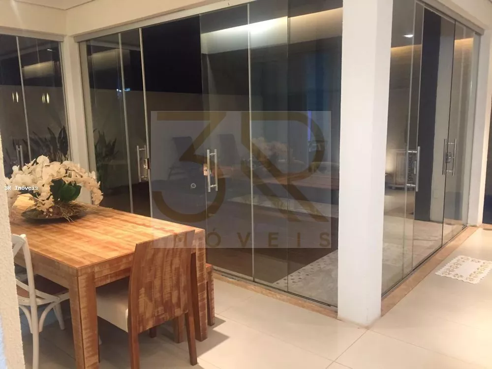 Casa à venda com 3 quartos, 289m² - Foto 4