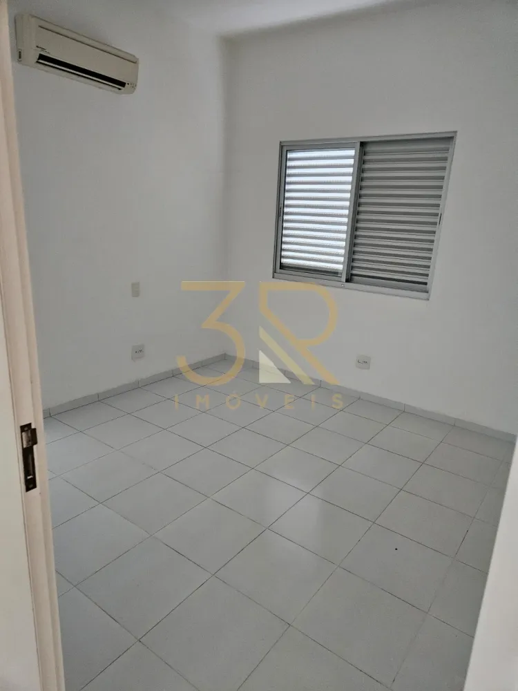 Casa, 3 quartos, 245 m² - Foto 1