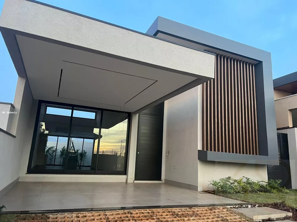 Casa de Condomínio à venda com 3 quartos, 250m² - Foto 4