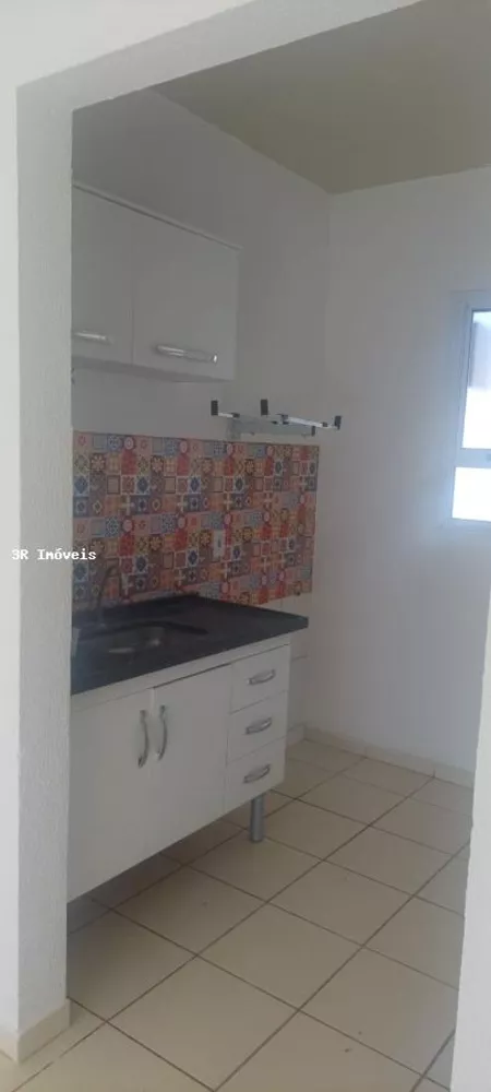 Casa à venda com 2 quartos, 46m² - Foto 1