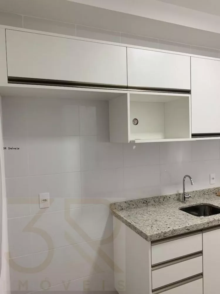 Apartamento à venda com 2 quartos, 58m² - Foto 2