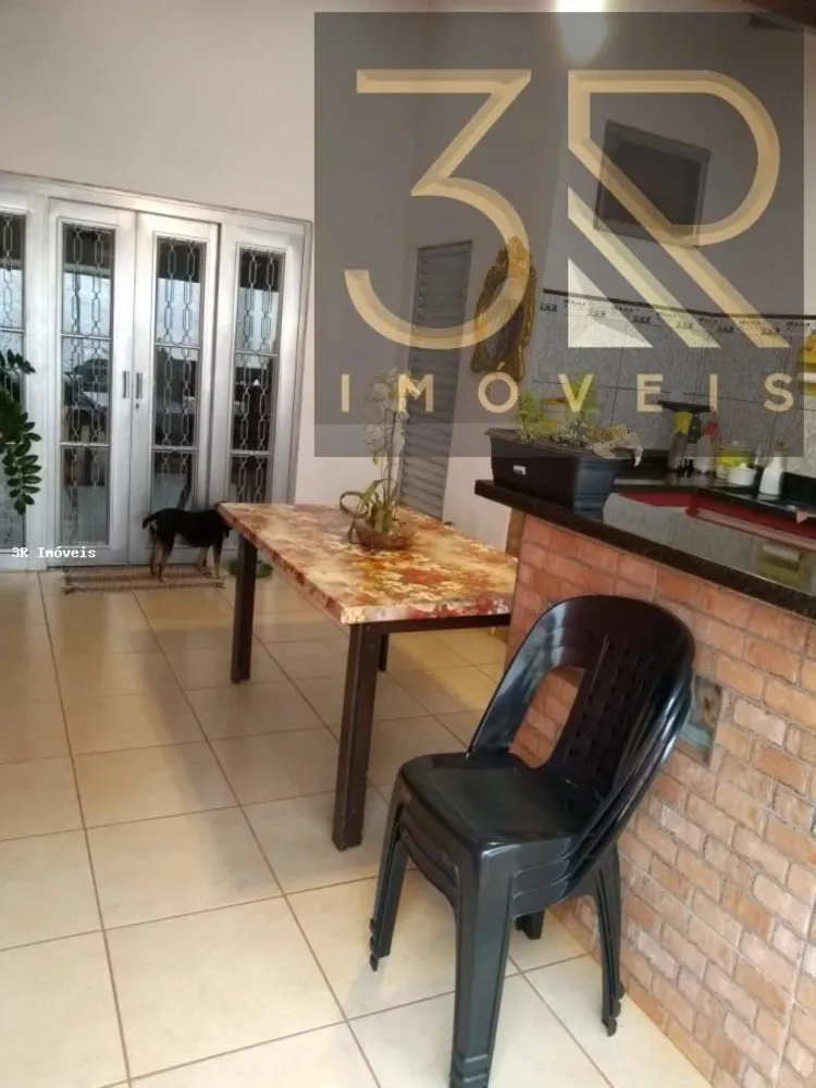 Casa, 3 quartos, 160 m² - Foto 2