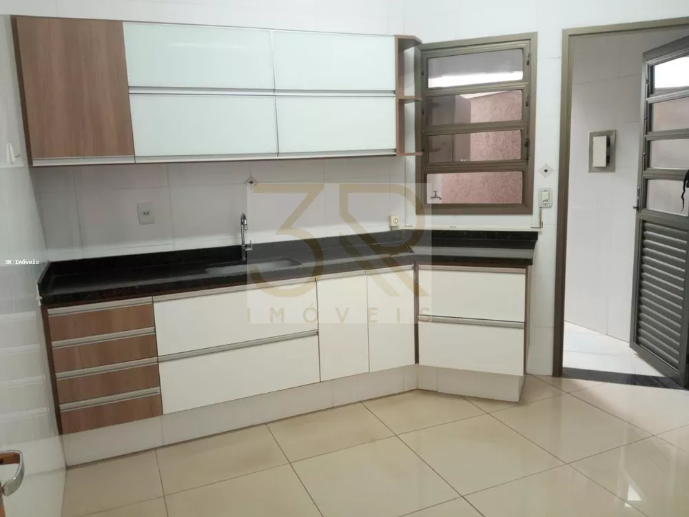 Apartamento à venda com 2 quartos, 70m² - Foto 4