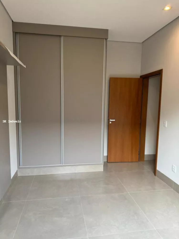 Casa de Condomínio à venda com 3 quartos, 190m² - Foto 2