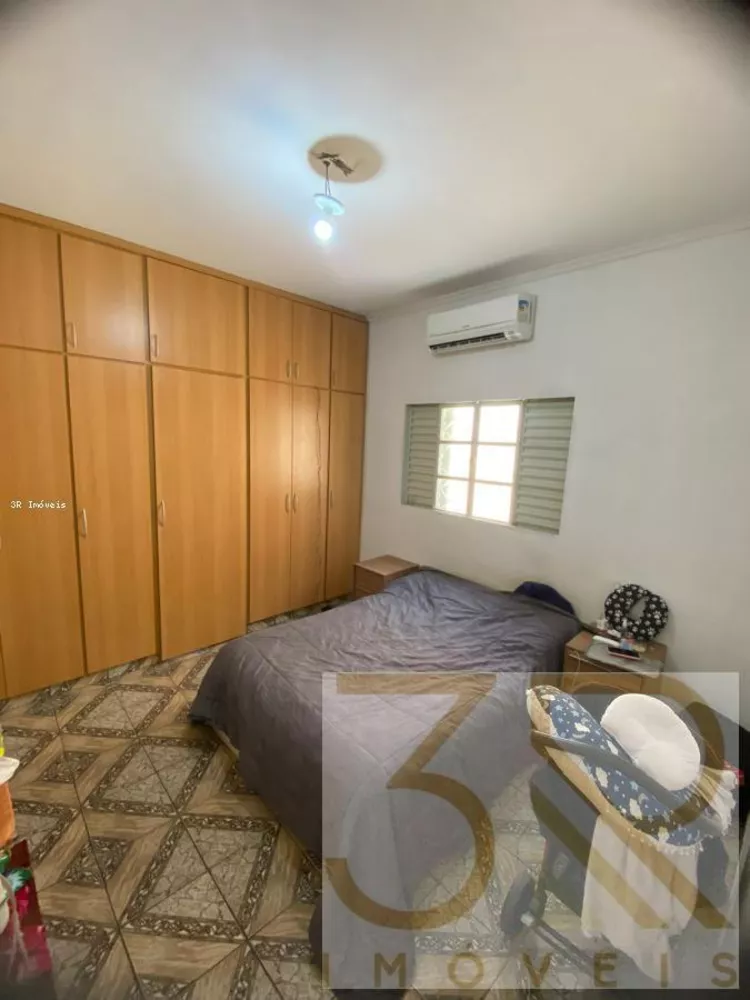 Casa à venda com 2 quartos, 150m² - Foto 4