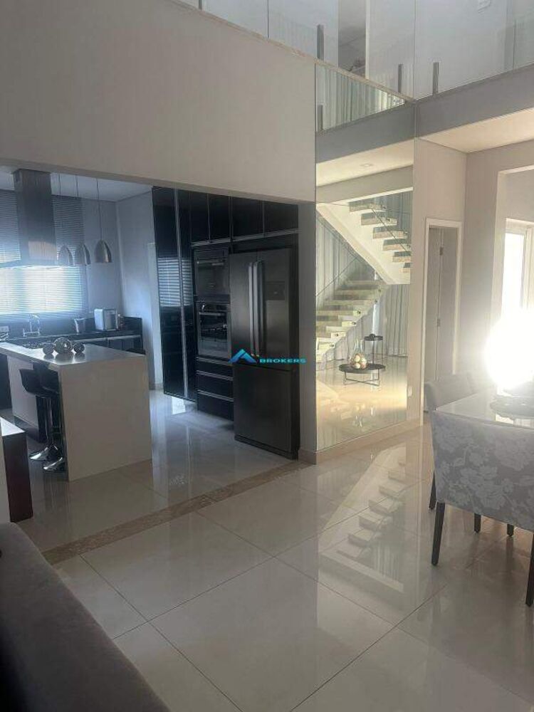 Casa de Condomínio à venda com 3 quartos, 290m² - Foto 8