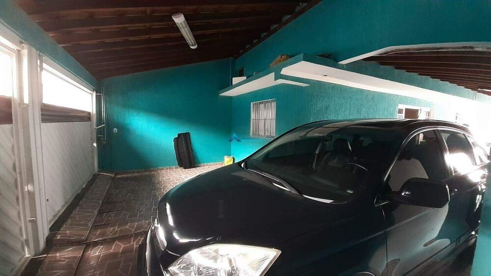 Casa à venda com 4 quartos, 124m² - Foto 1