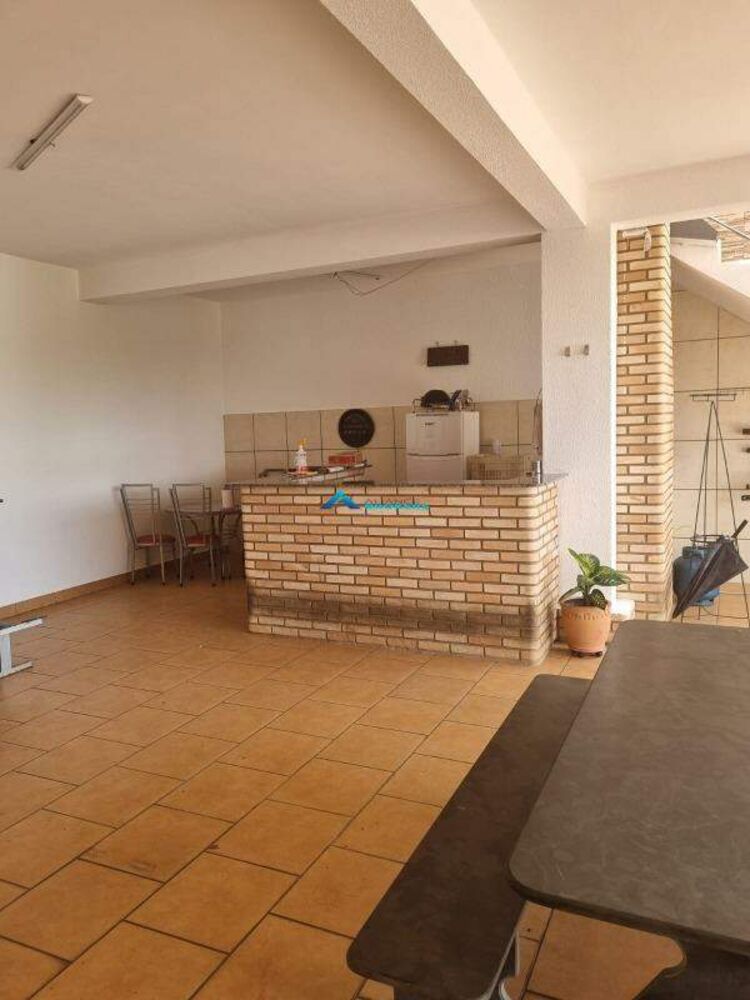 Casa, 3 quartos, 250 m² - Foto 15