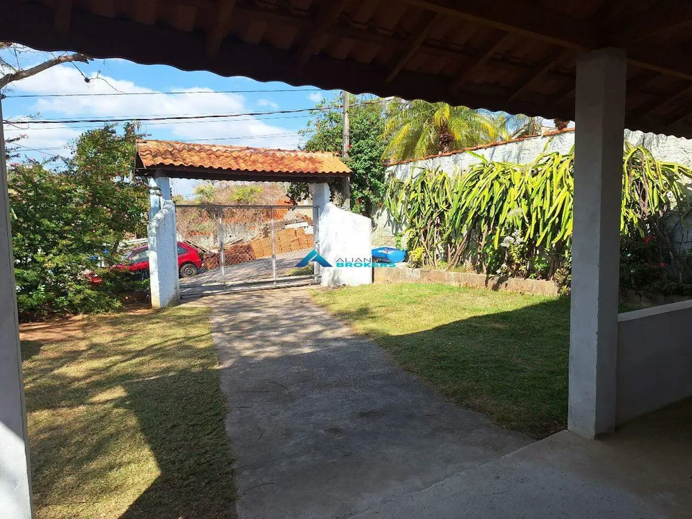 Chácara, 2 quartos, 709 m² - Foto 2