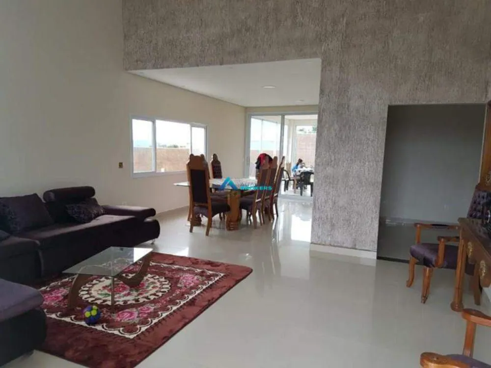 Casa, 3 quartos, 210 m² - Foto 28