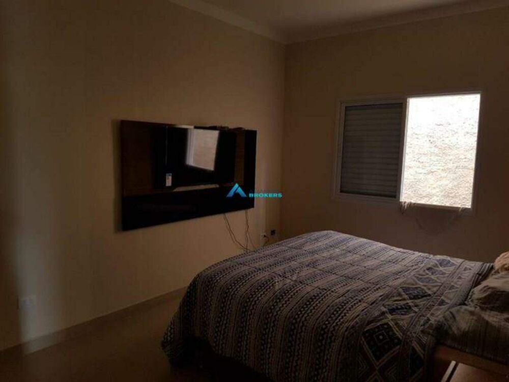 Casa, 3 quartos, 210 m² - Foto 11