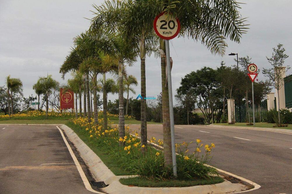 Terreno à venda, 800m² - Foto 1