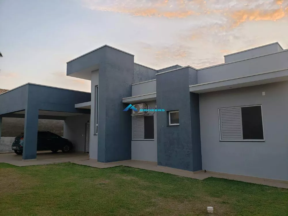 Casa à venda com 3 quartos, 224m² - Foto 4