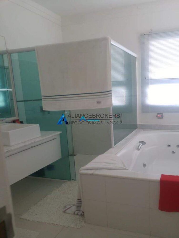 Casa à venda com 4 quartos, 560m² - Foto 3