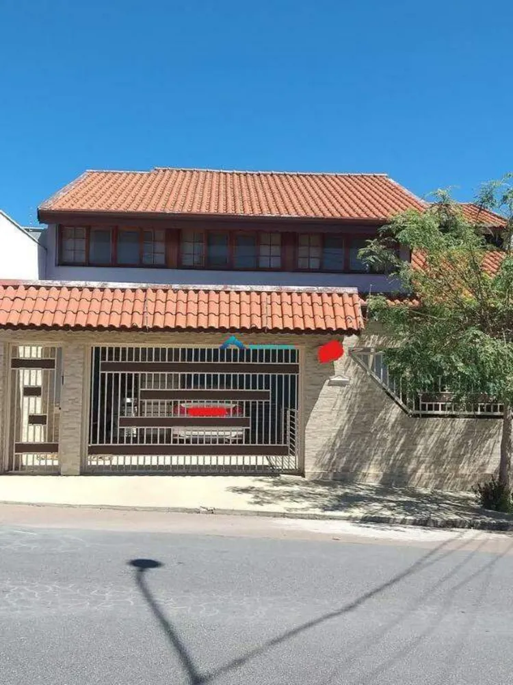 Casa, 3 quartos, 319 m² - Foto 1