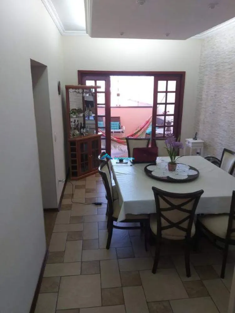 Casa, 3 quartos, 319 m² - Foto 2