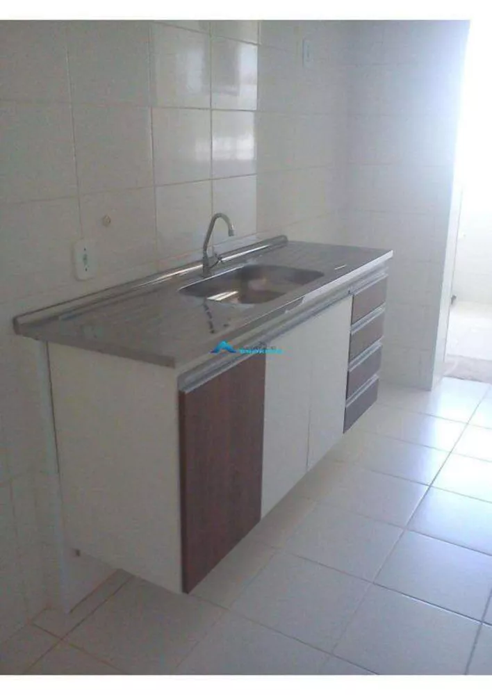 Apartamento à venda com 3 quartos, 72m² - Foto 1