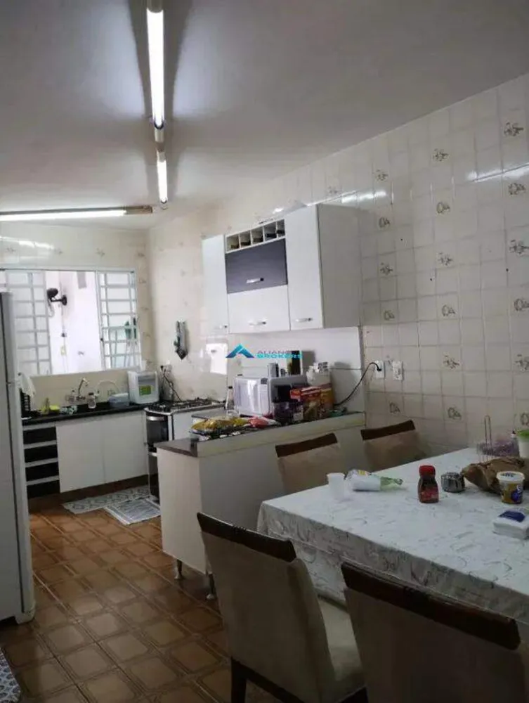 Casa, 3 quartos, 161 m² - Foto 4