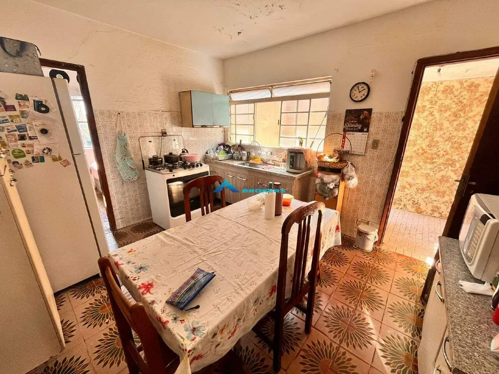 Casa, 3 quartos, 210 m² - Foto 3