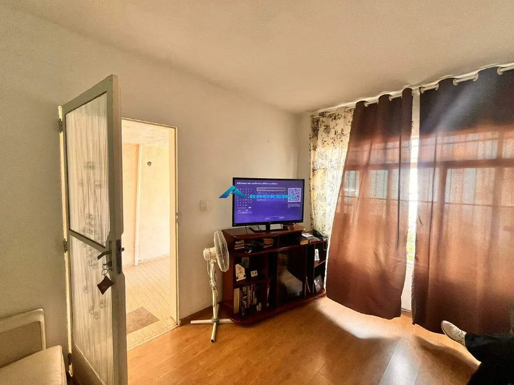 Casa, 3 quartos, 210 m² - Foto 2