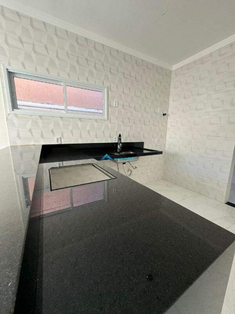 Casa à venda com 3 quartos, 75m² - Foto 8