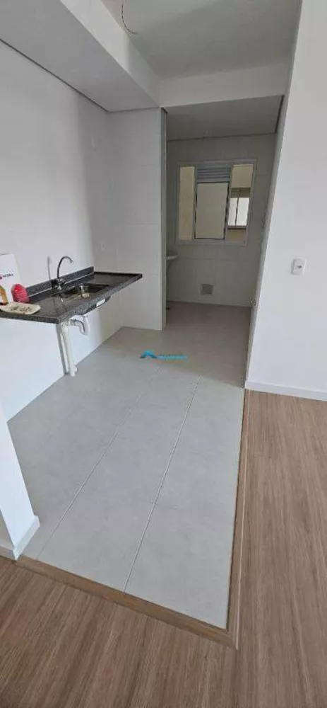 Apartamento à venda com 2 quartos, 64m² - Foto 3