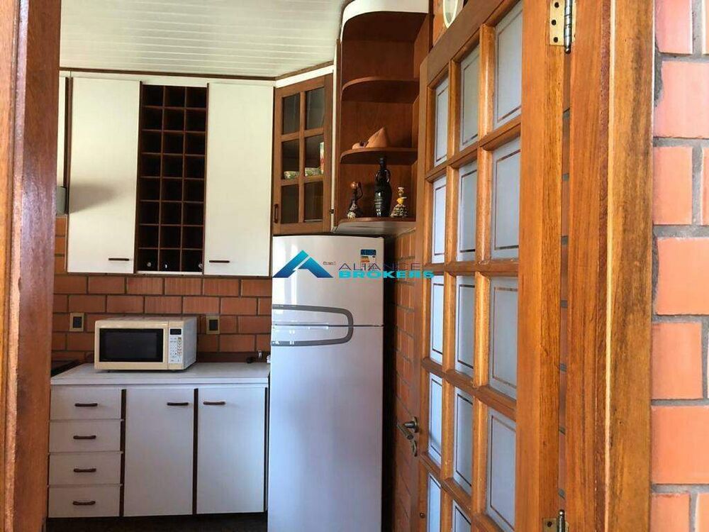 Casa, 3 quartos, 250 m² - Foto 11