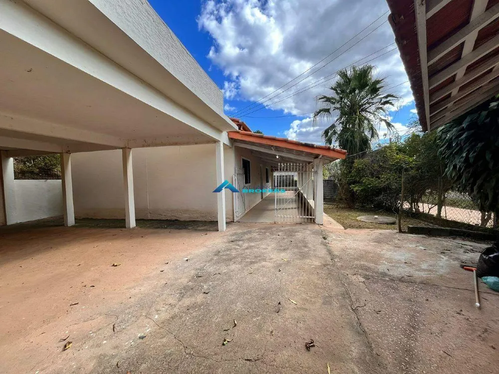 Chácara, 3 quartos, 2200 m² - Foto 2