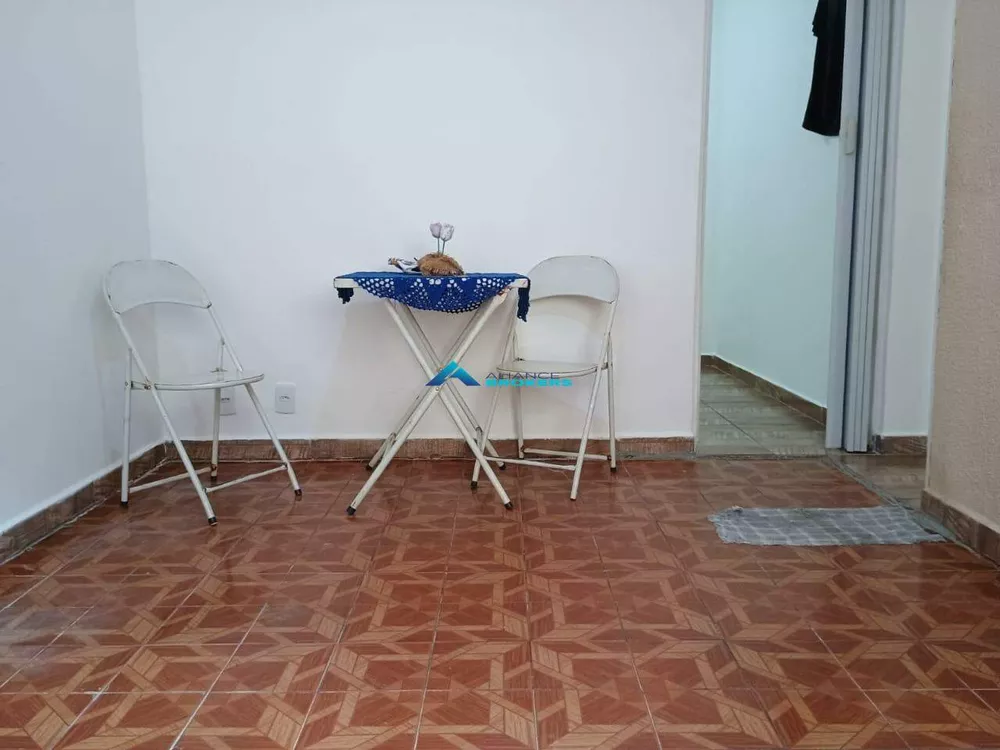 Apartamento à venda com 2 quartos, 46m² - Foto 2