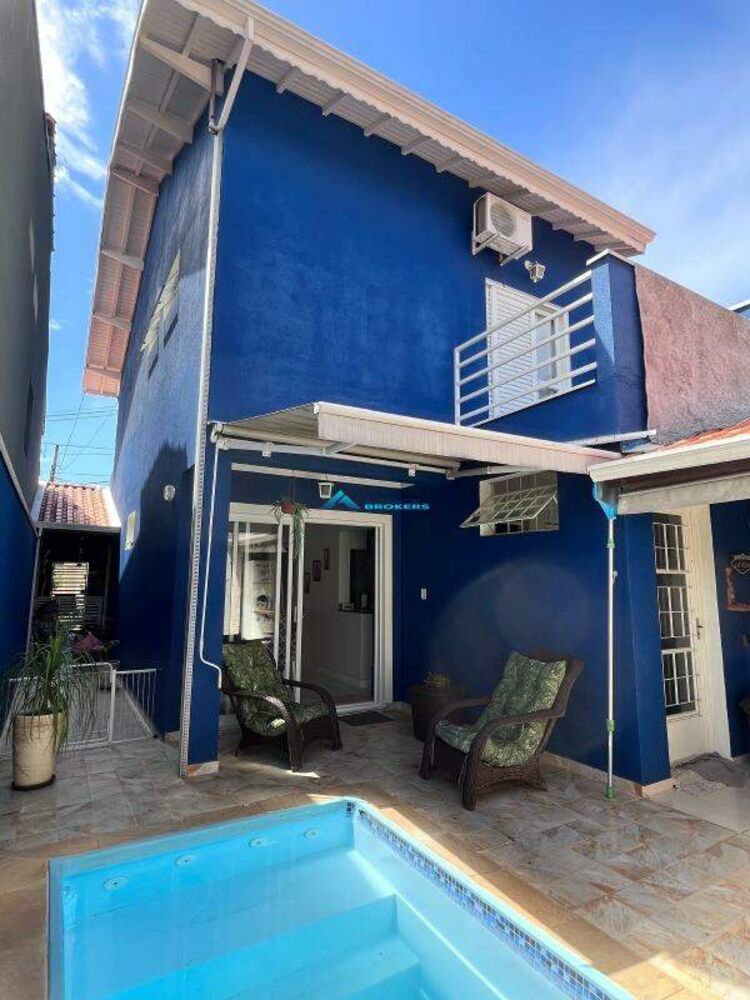 Casa à venda com 3 quartos, 160m² - Foto 1