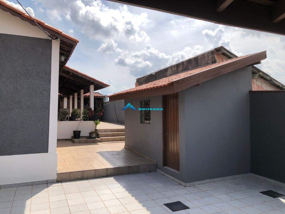 Casa à venda com 3 quartos, 204m² - Foto 16