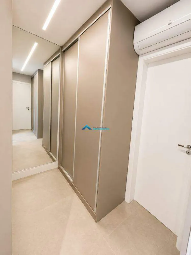Apartamento, 3 quartos, 157 m² - Foto 2