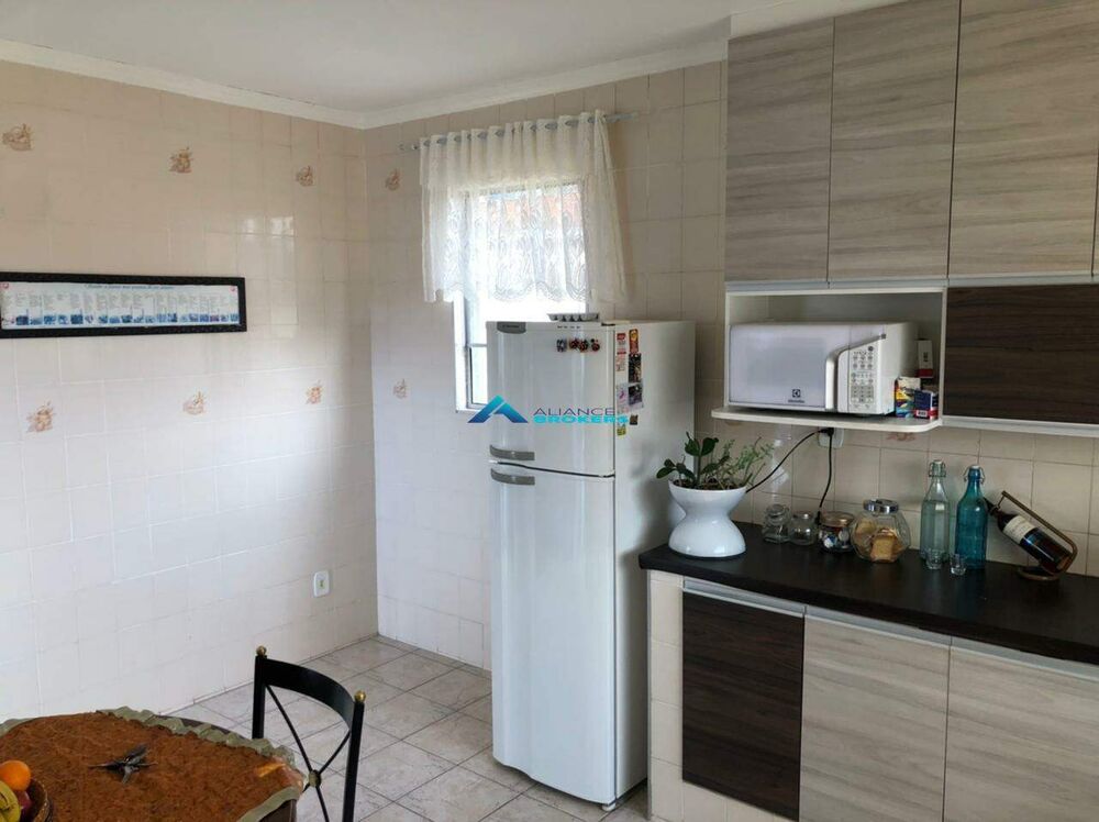 Casa à venda com 4 quartos, 222m² - Foto 15