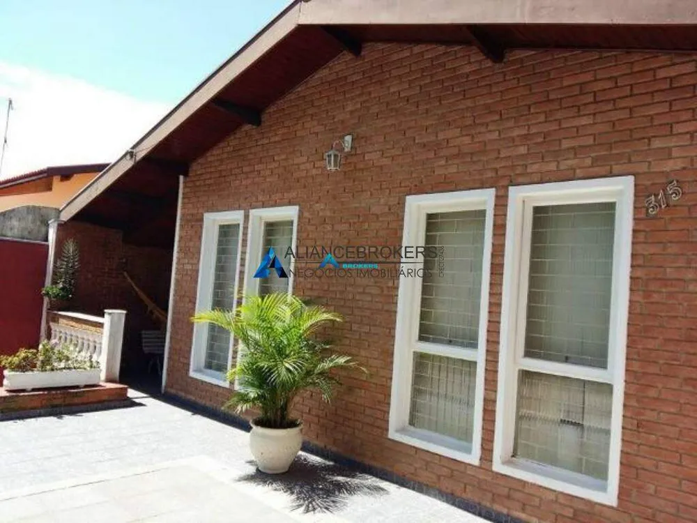 Casa, 3 quartos, 278 m² - Foto 1