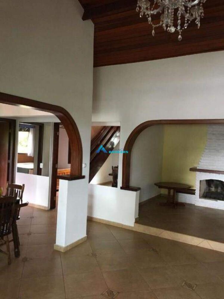 Chácara, 4 quartos, 2160 m² - Foto 2