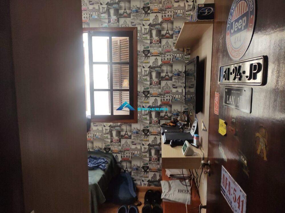 Casa, 3 quartos, 180 m² - Foto 1