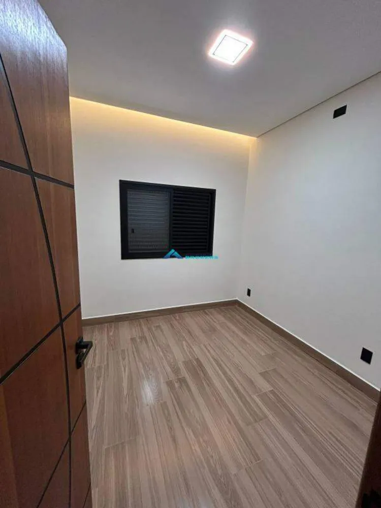 Casa, 3 quartos, 142 m² - Foto 3