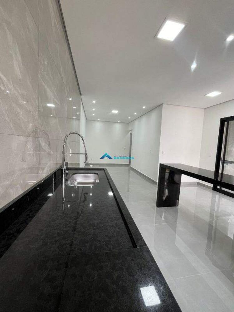 Casa, 3 quartos, 92 m² - Foto 4