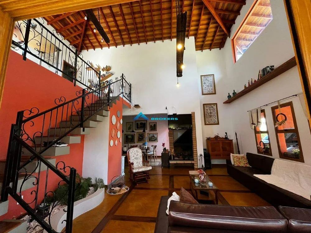 Casa, 3 quartos, 295 m² - Foto 2