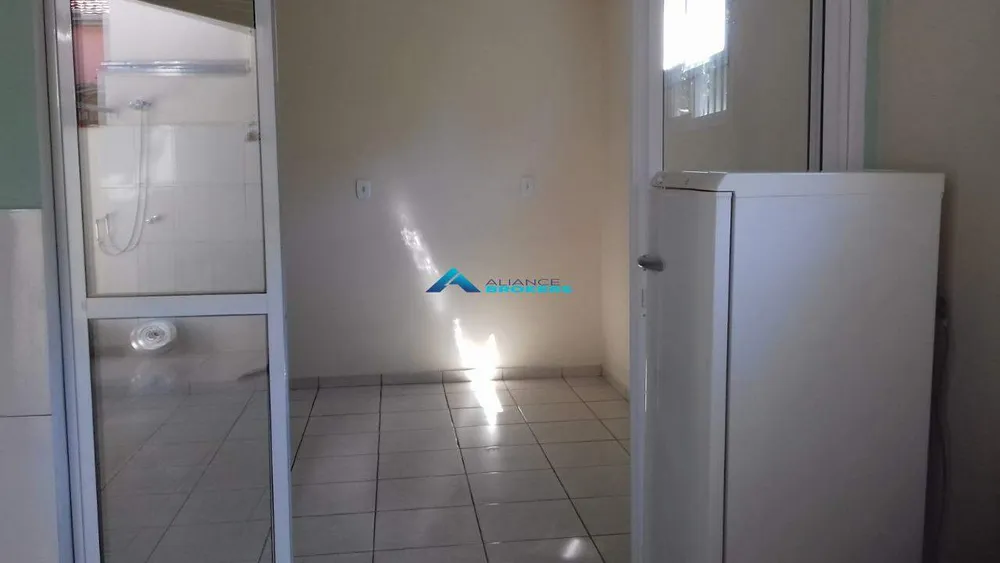 Casa, 3 quartos, 209 m² - Foto 3